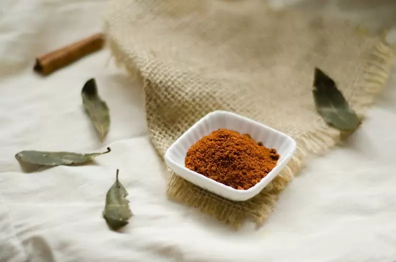 Cinnamon je zdravé korenie, ktoré pomáha vyvážiť inzulín v krvi.
